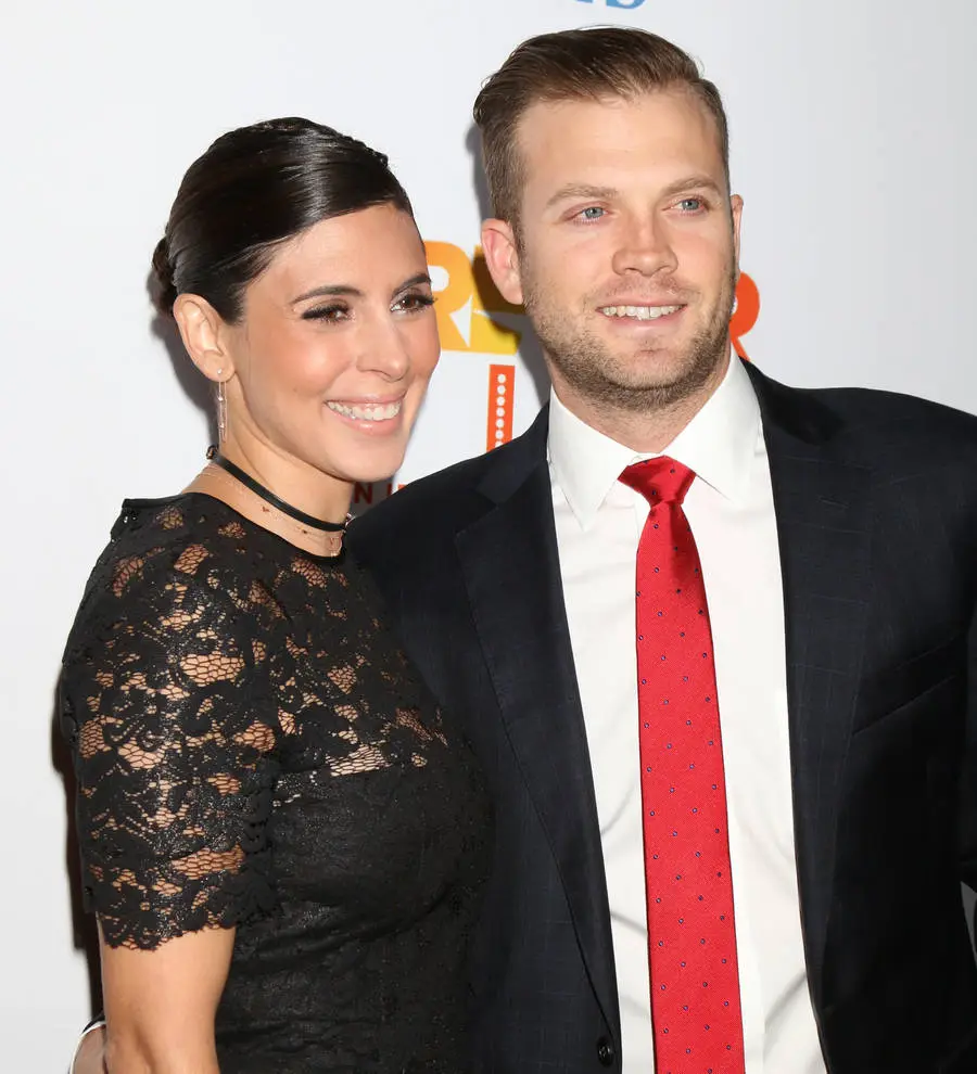 Jamie-Lynn Sigler pregnant