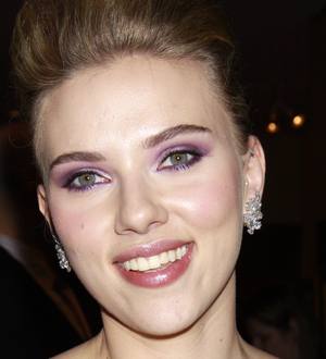 Johansson Lands Sexy Alien Role