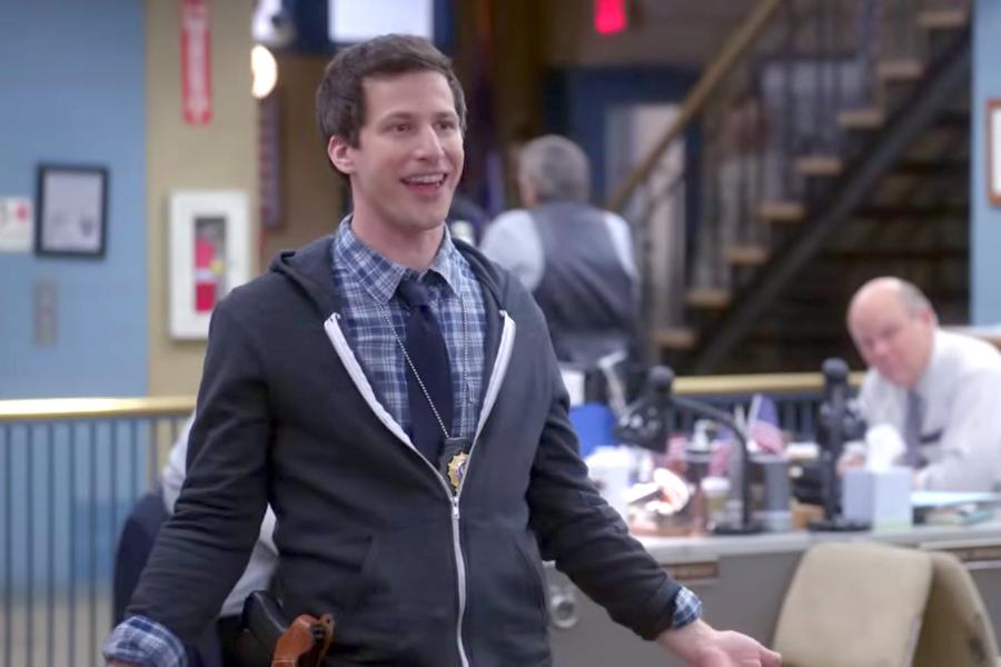 Memes as Modern Sitcom Jokes: The Overlap Between Online Comedy & TV Writing!