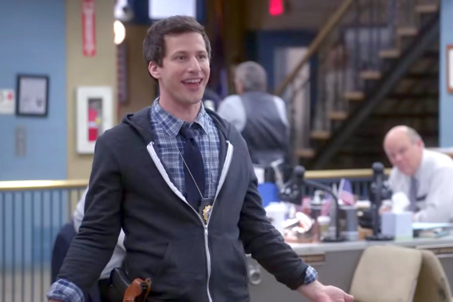 Memes as Modern Sitcom Jokes: The Overlap Between Online Comedy & TV Writing!