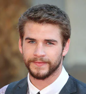 Liam Hemsworth kisses Eiza Gonzalez day after Miley split