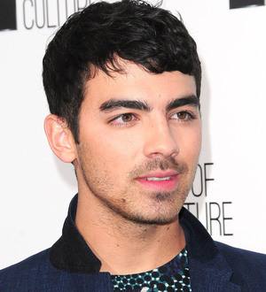 Joe Jonas falls victim to bike thieves