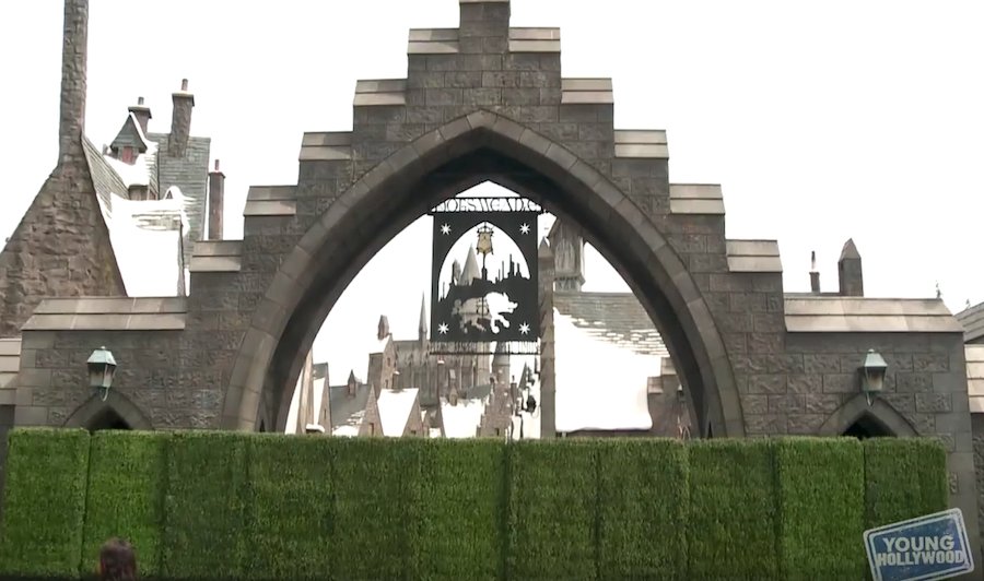 4 Fun Facts About The Wizarding World Of Harry Potter At Universal Studios Hollywood!
