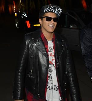 Bruno Mars confirms Super Bowl appearance