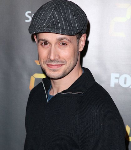 Your '90s Crush & Mine, Freddie Prinze Jr., Coming to "Bones"!