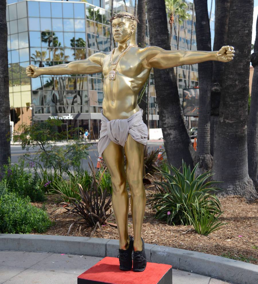 Kanye West inspires artist Plastic Jesus' False Idol sculpture