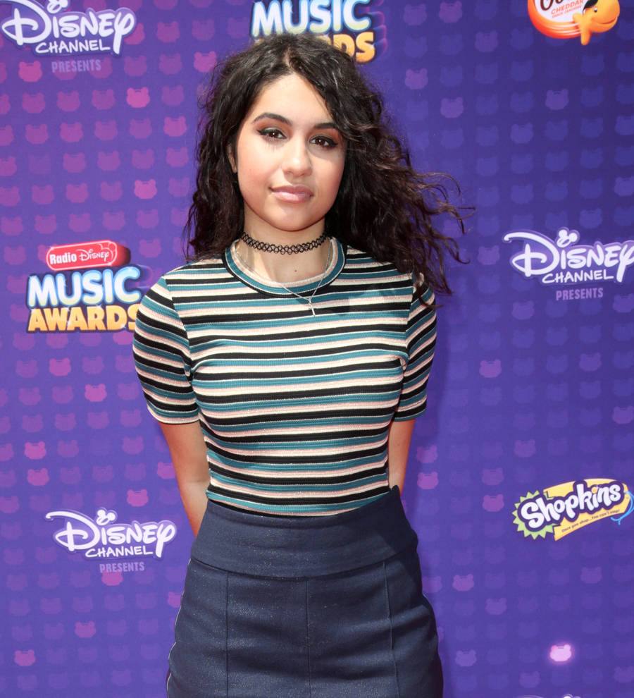 Alessia Cara battling hair loss