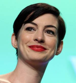 Anne Hathaway has a new stylist