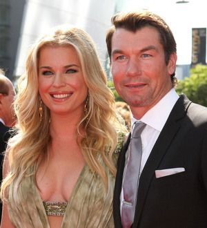Jerry O'Connell and Rebecca Romijn renew their wedding vows on 11-11-11