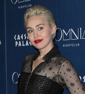 Miley Cyrus to host MTV VMAs