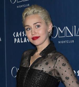 Miley Cyrus to host MTV VMAs