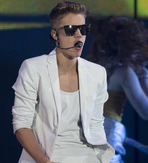 Justin Bieber injured after falling down stairs