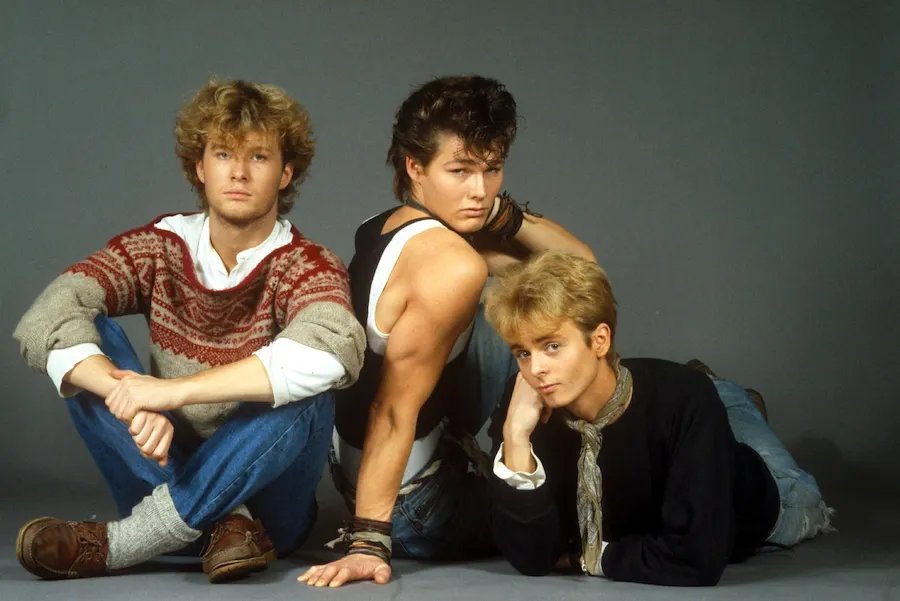 Sunday Music Vids: a-Ha