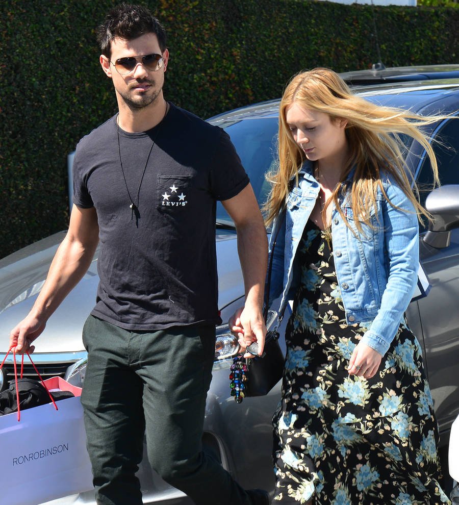 Todd Fisher praises Taylor Lautner for supporting Billie Lourd following family deaths