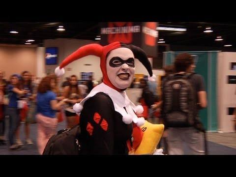 Describing VidCon in One Word -- iJustine, Dave Days, and More!