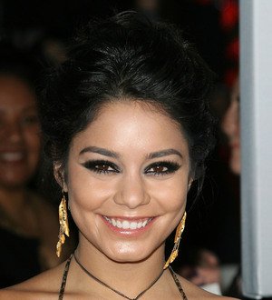 Vanessa Hudgens red-faced at romance interview