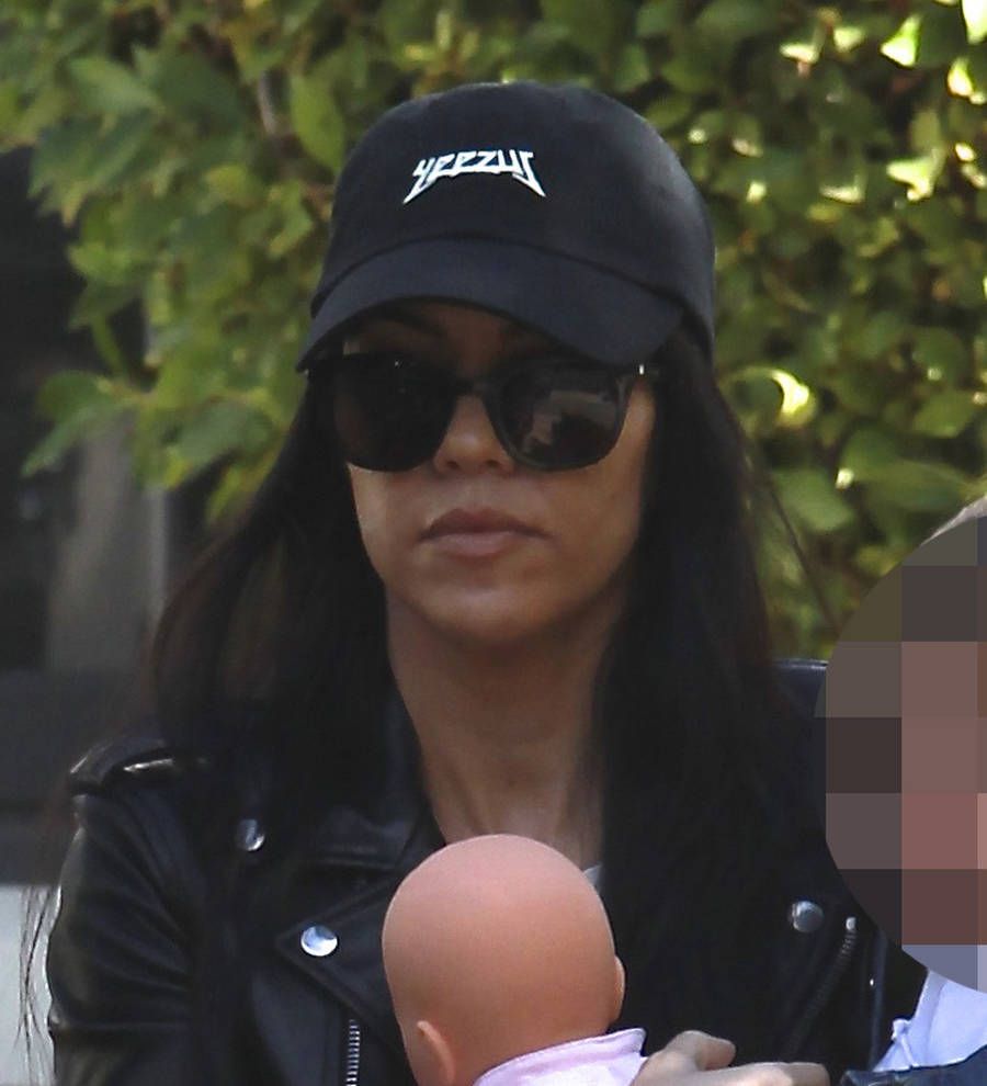 Kourtney Kardashian and Scott Disick are not together