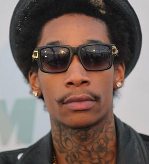 Miley Cyrus makes sure Wiz Khalifa doesn't forget fiancee