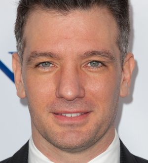 JC Chasez saves baby on beach
