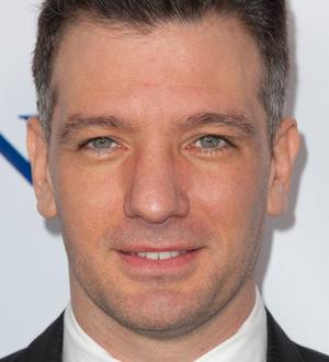 JC Chasez saves baby on beach