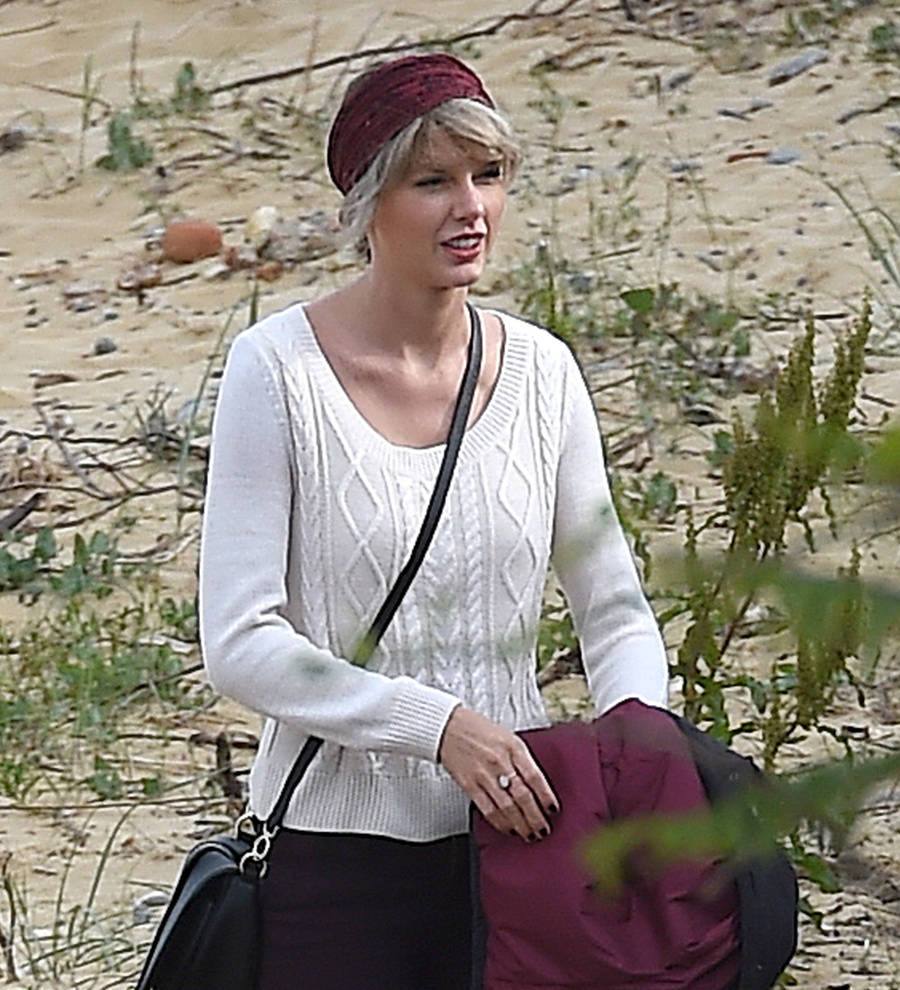 Taylor Swift and Calvin Harris 'fell out after she wrote Rihanna hit with him' - report