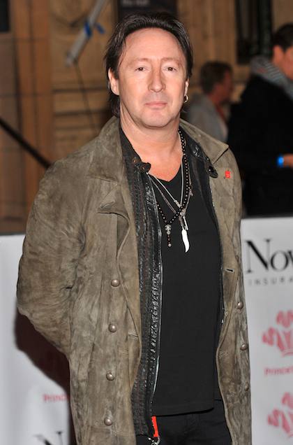 SUNDAY MUSIC VIDS: Julian Lennon