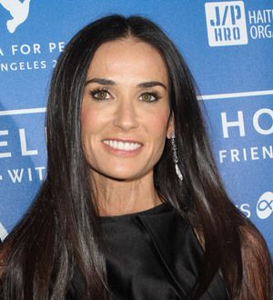 Demi Moore changes Twitter name