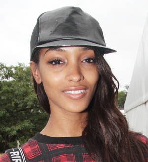 Jourdan Dunn and Georgia May Jagger caught in flight hell