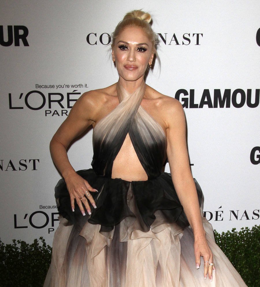Gwen Stefani thanks Blake Shelton for 'kissing me back to life'