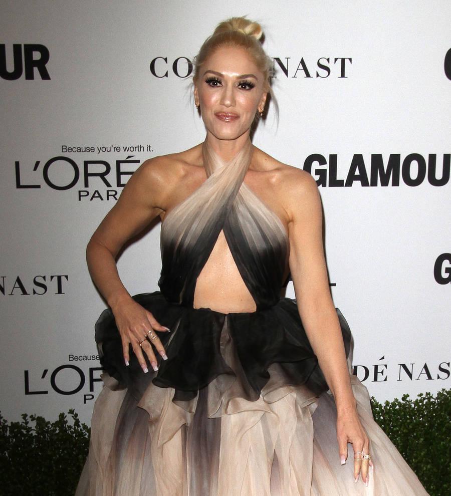 Gwen Stefani thanks Blake Shelton for 'kissing me back to life'