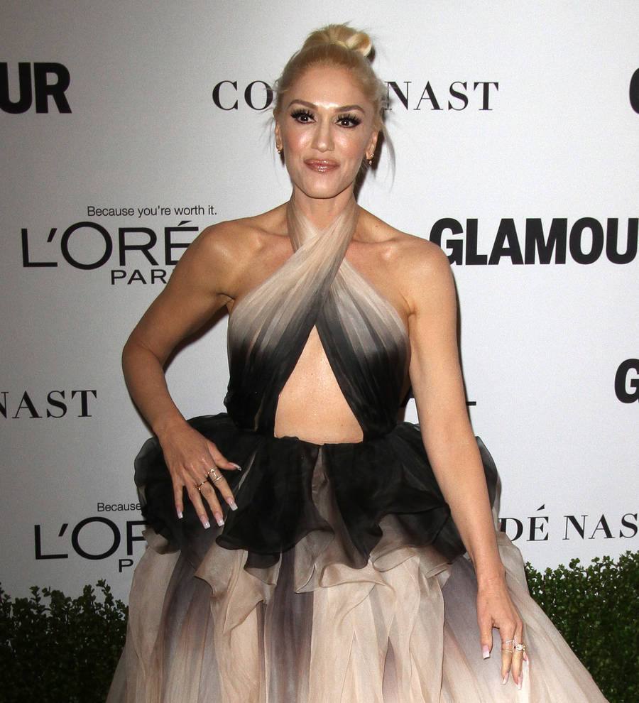 Gwen Stefani thanks Blake Shelton for 'kissing me back to life'