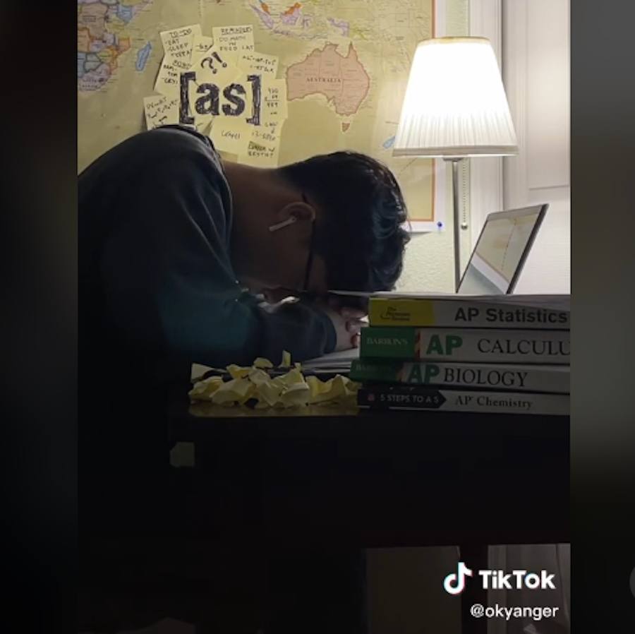 We're Obsessed With TikTok's New Adult Swim Trend!