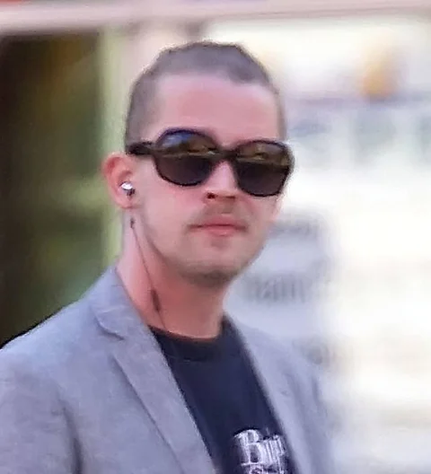 Macaulay Culkin enjoys theme park date with Brenda Song