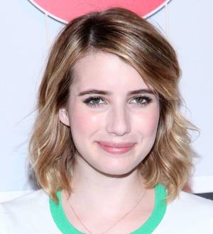 Emma Roberts 'dating Evan Peters'