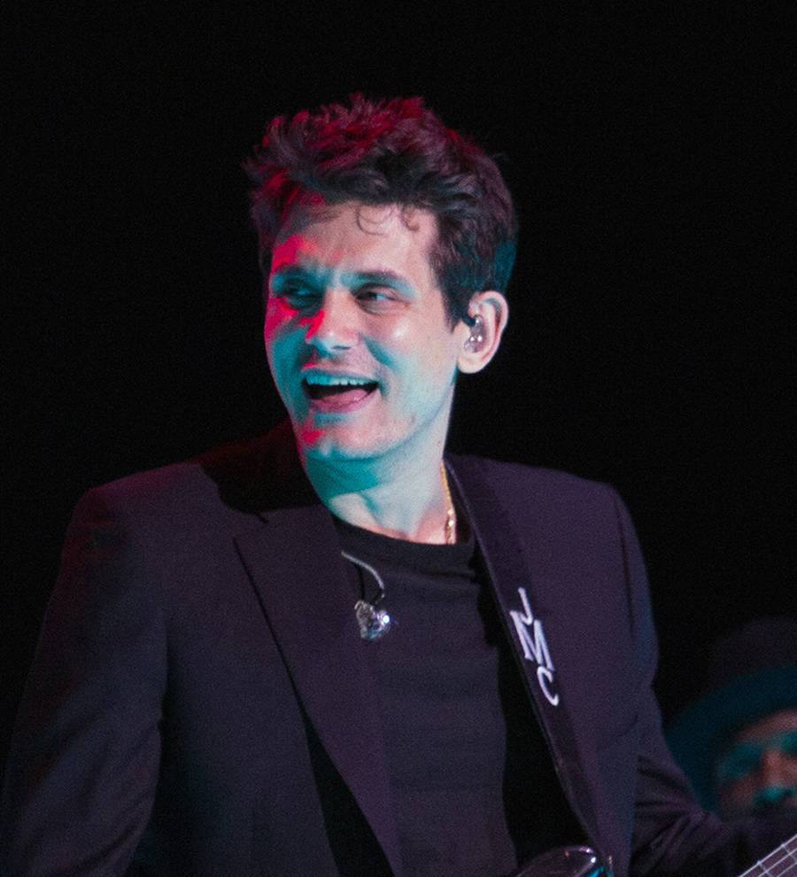 Nicki Minaj and John Mayer flirt on Twitter
