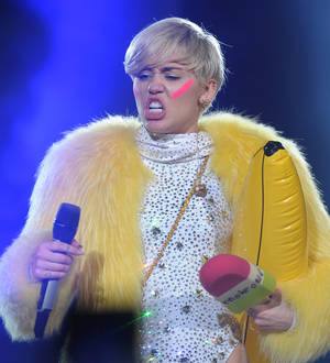 Miley Cyrus marks homecoming with moonshine party