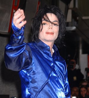Hackers steal Jackson's unreleased tracks