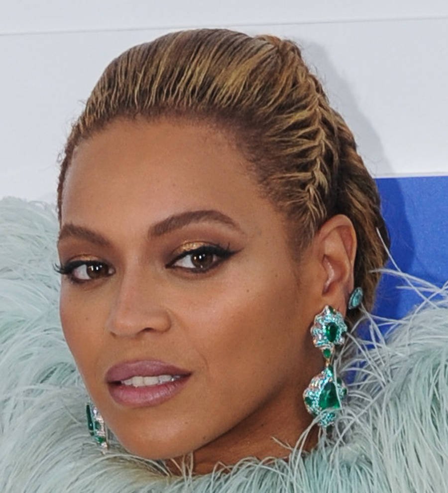 Beyonce's lawyers send legal warning to tribute restaurant owners