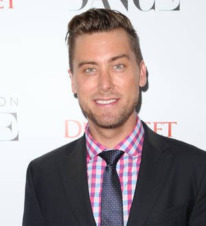 Lance Bass thanks firefighters for saving home from brush fires