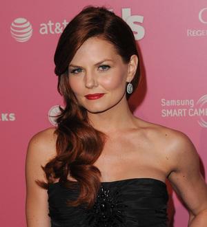 Jennifer Morrison dating co-star Sebastian Stan