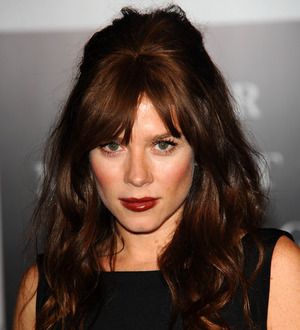 Anna Friel paying U.S. and U.K. school fees for daughter