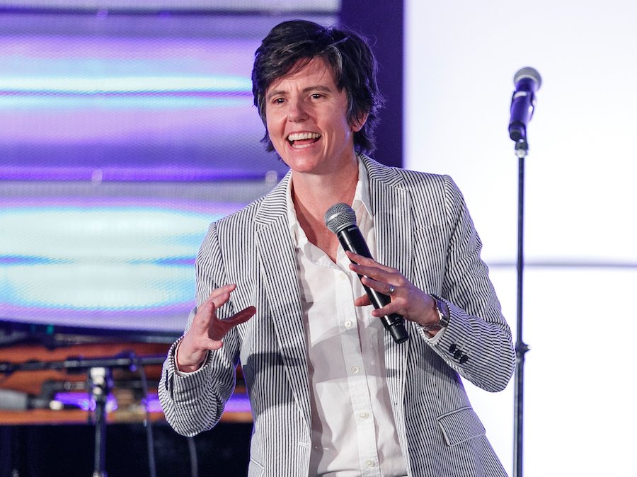 4 "Clean" Standup Comedians You Can Enjoy With The Whole Family!