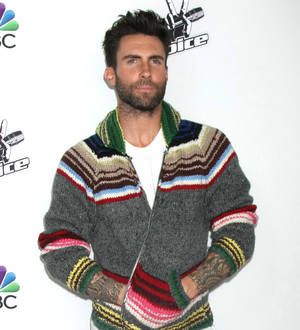 Maroon 5 gatecrash wedding receptions in L.A.