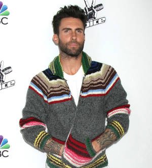 Maroon 5 gatecrash wedding receptions in L.A.
