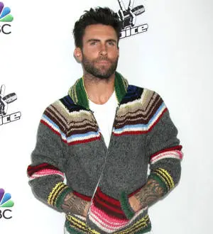 Maroon 5 gatecrash wedding receptions in L.A.