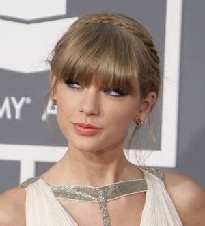 Taylor Swift sued over scrapped Hoedown festival
