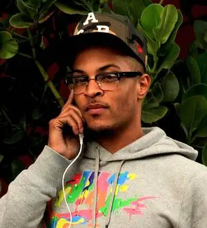Rapper T.I. sued over concert gear