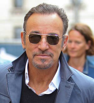 Bruce Springsteen plays anti-war song at Veterans Day concert