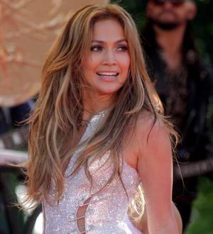 Jennifer Lopez launching vegan-friendly supplement range