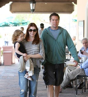 Alyson Hannigan not pregnant